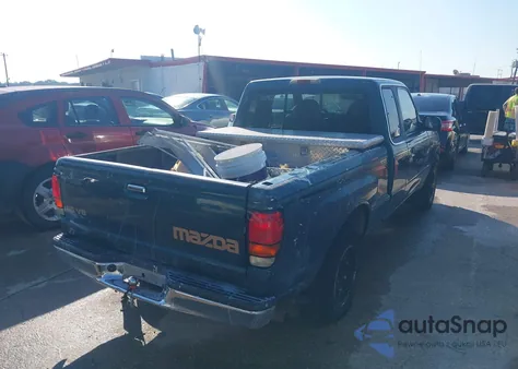 1998 Mazda B3000 Se z USA, uszkodzony, nr VIN 4F4YR16U8WTM17888